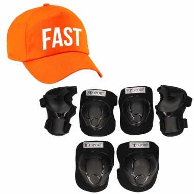 Set van valbescherming voor kinderen maat l / 9 tot 10 jaar met een stoere fast pet oranje