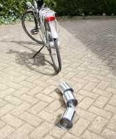 Luilak blikken voor achter de fiets